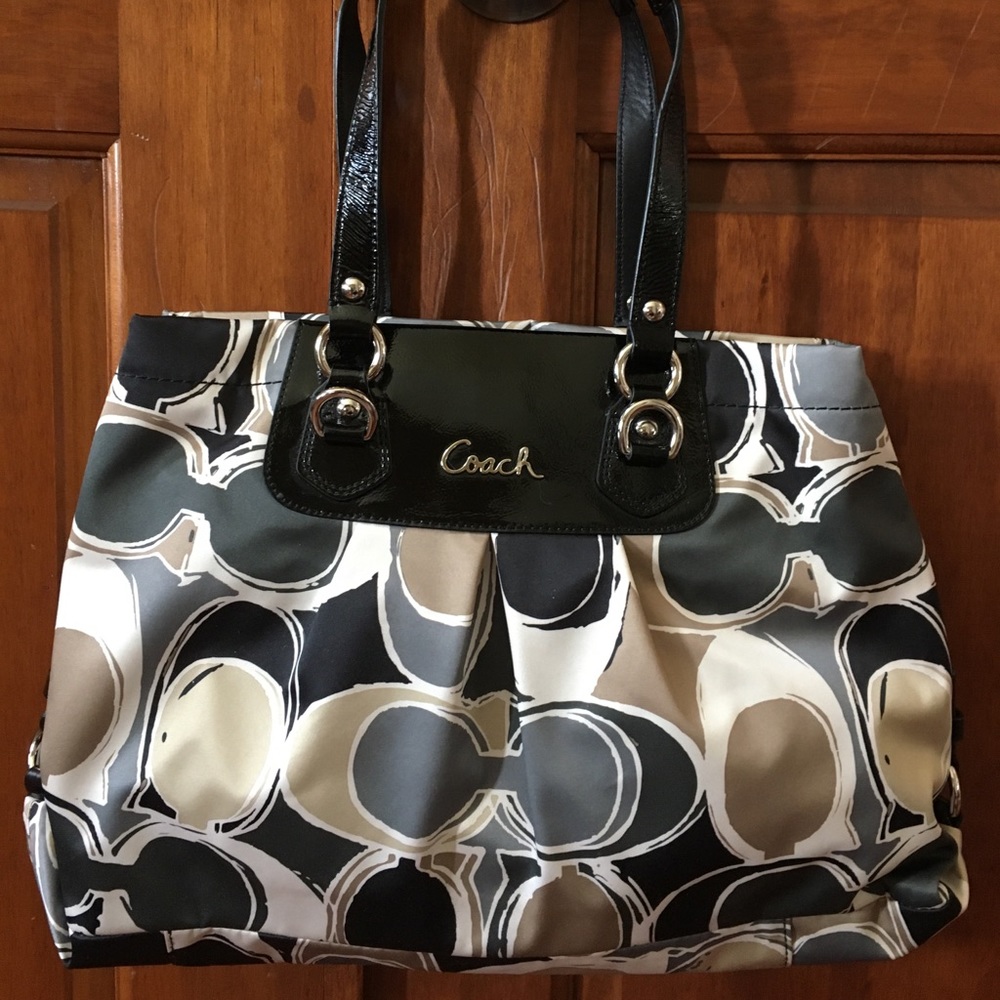 🔥 PRICE DROP 🔥 COACH purse - like new condition